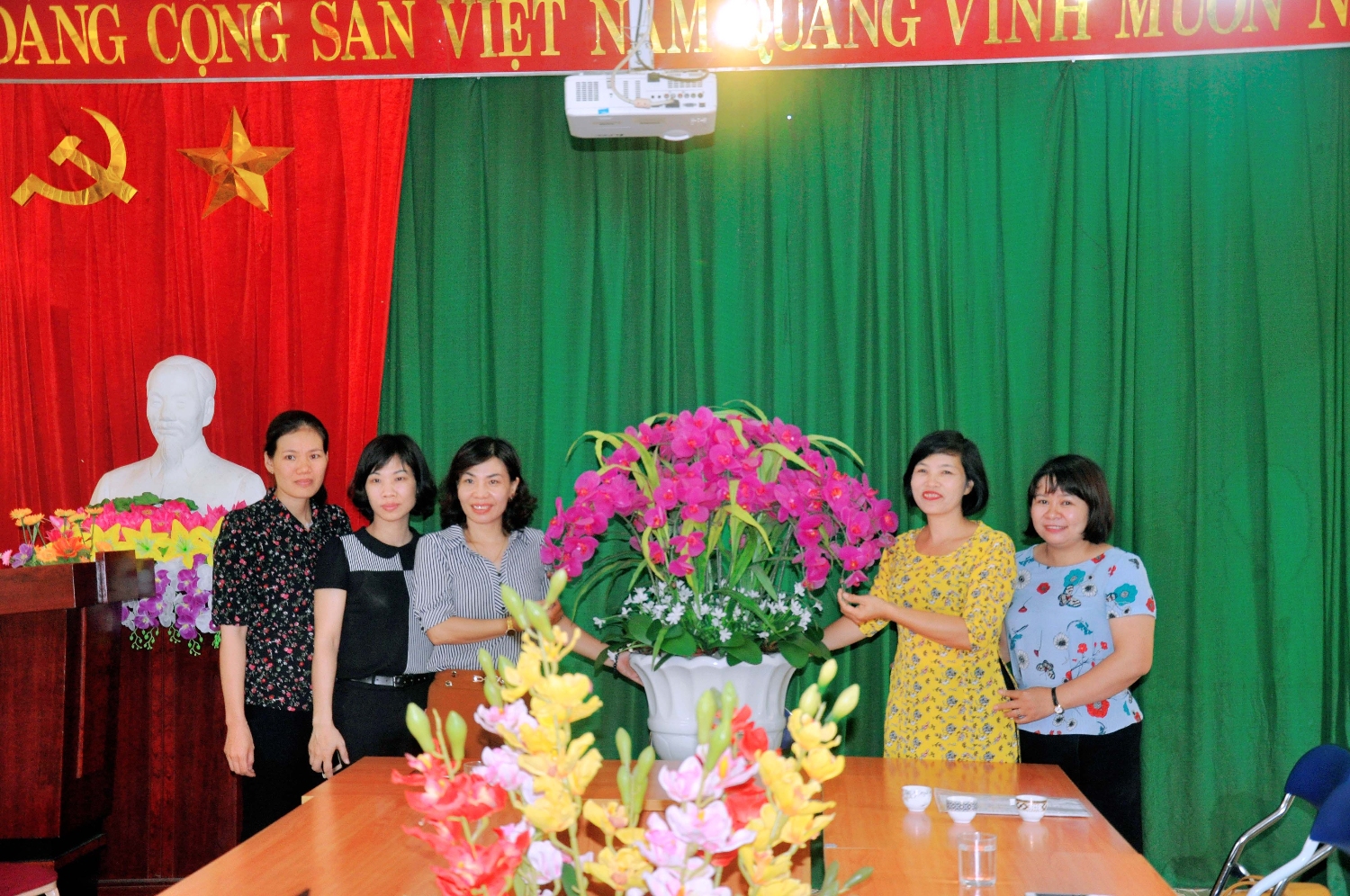 TRƯỜNG THPT THANH NƯA - MÙA TUYỂN SINH THẮNG LỢI