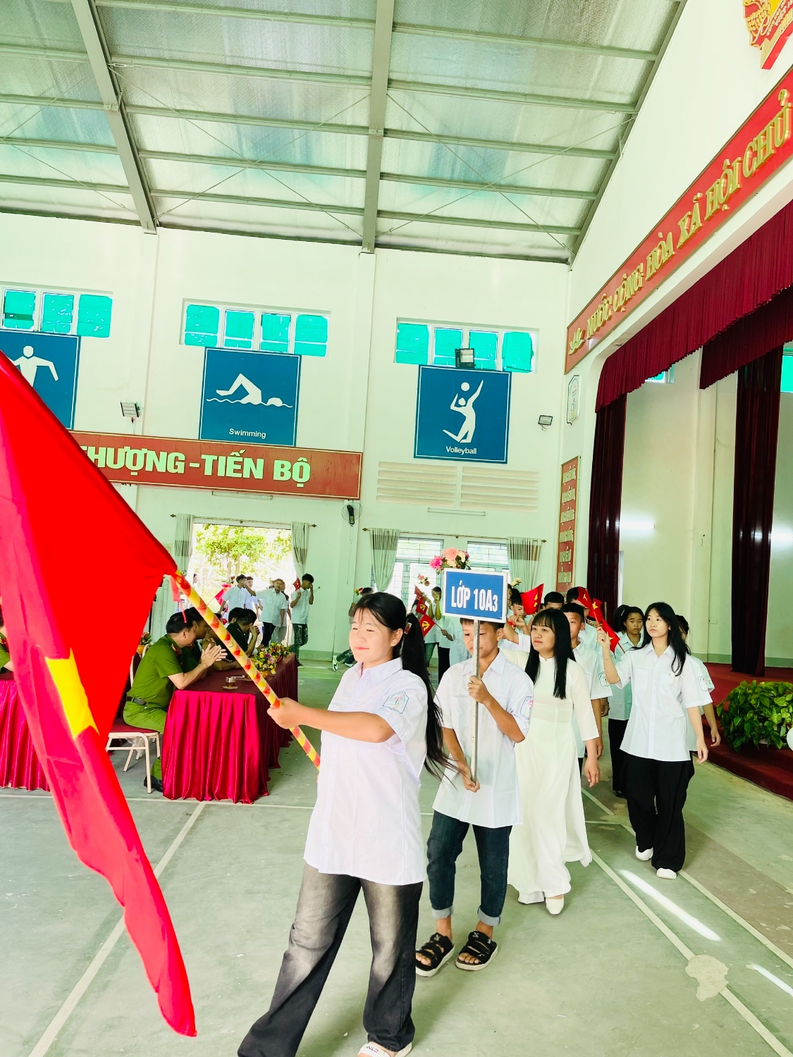 nền