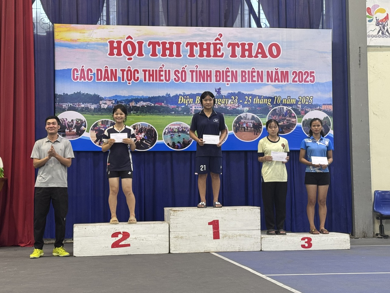 z7147916676495 c003e8f759976c59786d33b698c63442